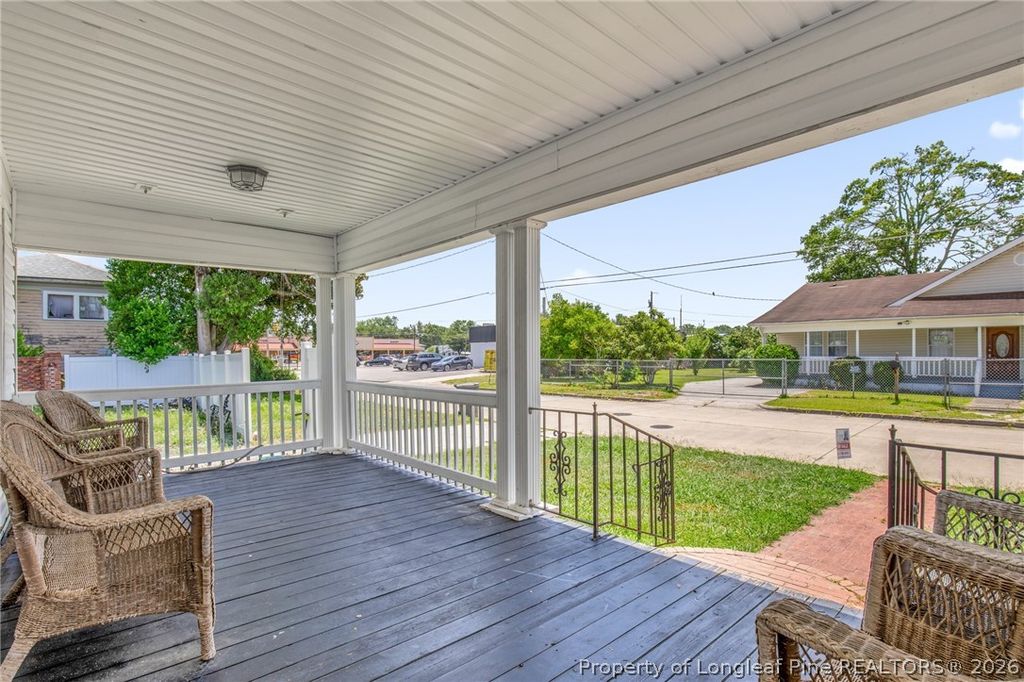 305 E 11th Street, Lumberton, NC 28358 — photo 6