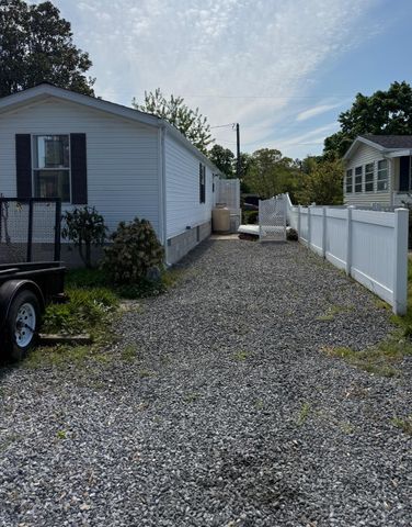 18017 HOWARD DR, Rehoboth Beach, DE 19971