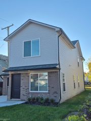 28017 Ginley Street, Roseville, MI 48066