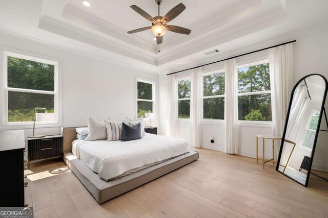 3230 Rockbridge Road, Avondale Estates, GA 30002