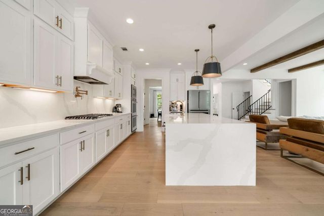 3230 Rockbridge Road, Avondale Estates, GA 30002