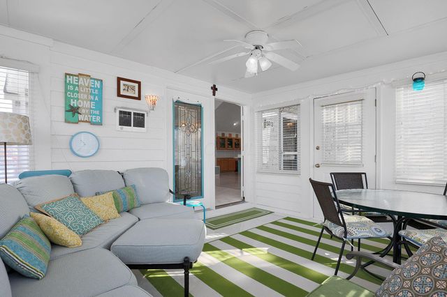 5613 Villa Gates Drive, 9, Hilliard, OH 43026