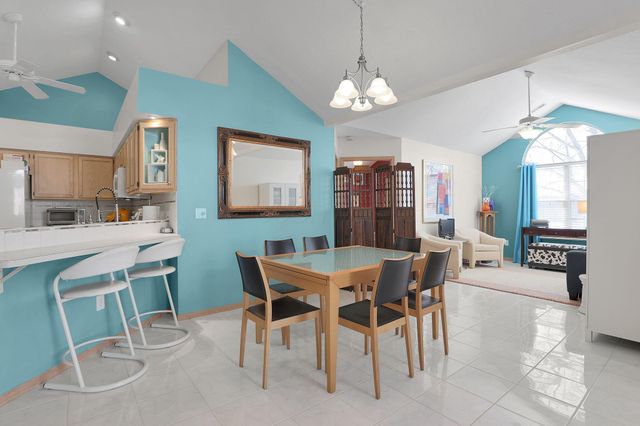 5613 Villa Gates Drive, 9, Hilliard, OH 43026