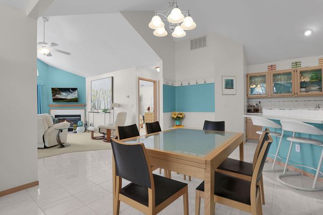 5613 Villa Gates Drive, 9, Hilliard, OH 43026