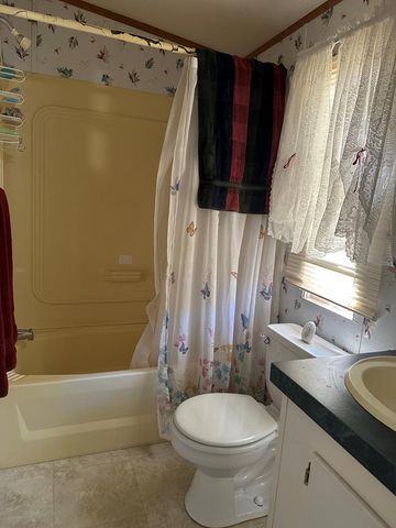 1000 W 1st, Crane, TX 79731