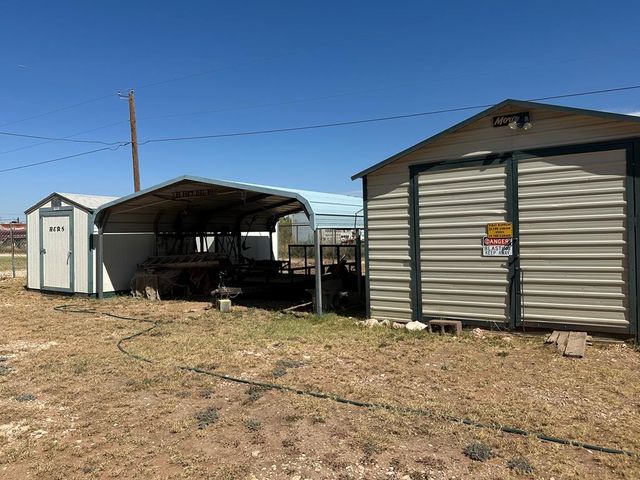 1000 W 1st, Crane, TX 79731