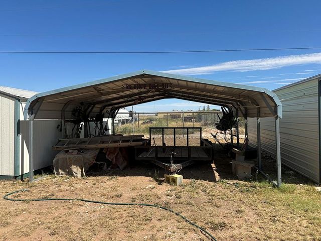1000 W 1st, Crane, TX 79731