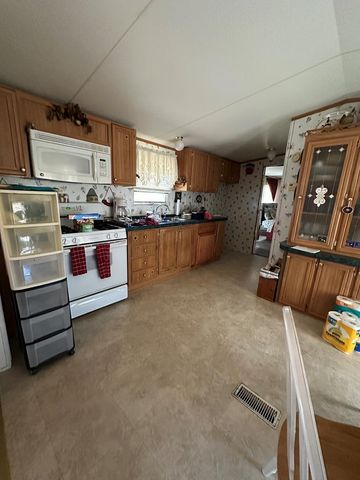 1000 W 1st, Crane, TX 79731