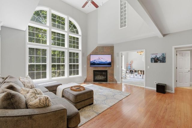 50905 Persimmon Drive, South Bend, IN 46628