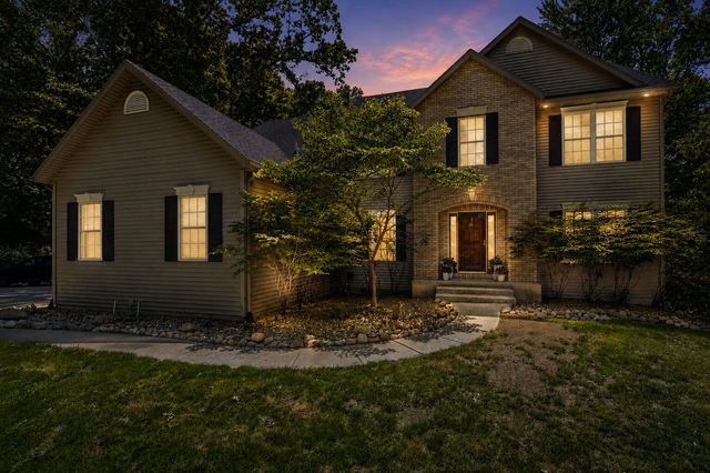 50905 Persimmon Drive, South Bend, IN 46628