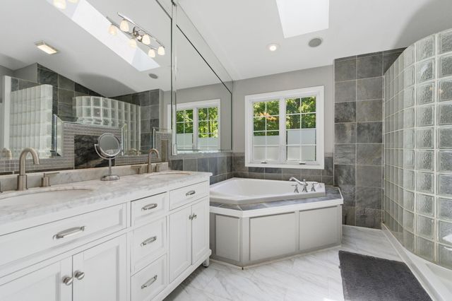 50905 Persimmon Drive, South Bend, IN 46628