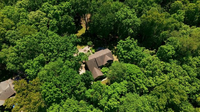 50905 Persimmon Drive, South Bend, IN 46628