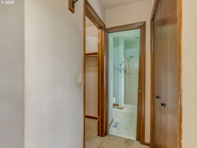 6015 Se ALDER HILL Loop, Milwaukie, OR 97267