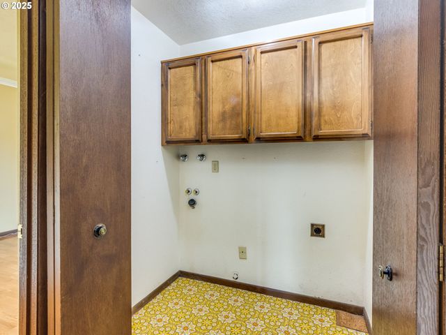 6015 Se ALDER HILL Loop, Milwaukie, OR 97267