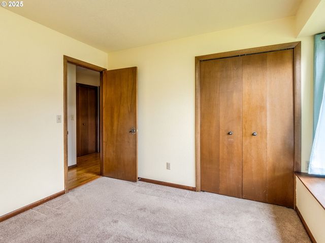 6015 Se ALDER HILL Loop, Milwaukie, OR 97267