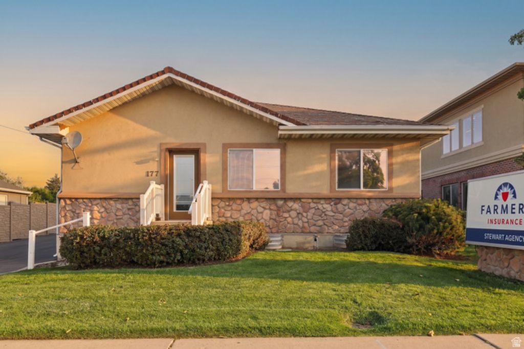 177 E FORT UNION BLVD, Midvale, UT 84047 — exterior