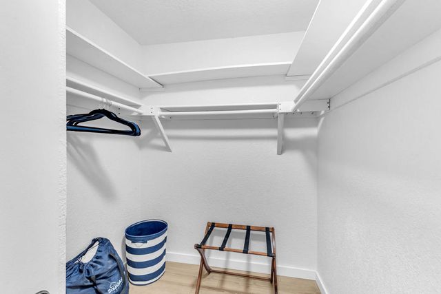 1385 E Via Escuela, Palm Springs, CA 92262