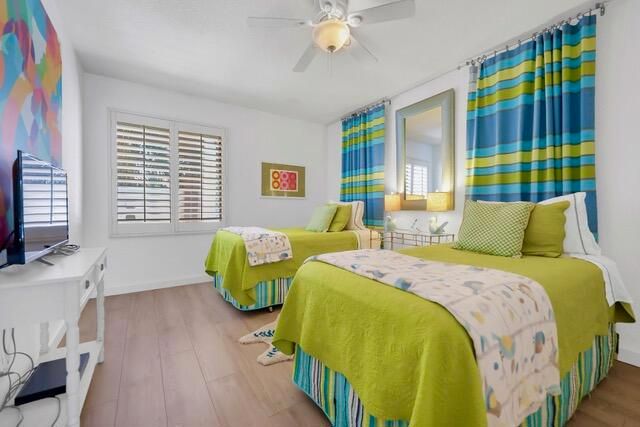 1385 E Via Escuela, Palm Springs, CA 92262