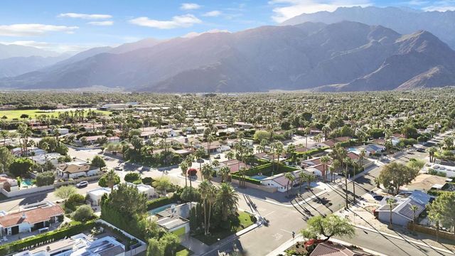 1385 E Via Escuela, Palm Springs, CA 92262
