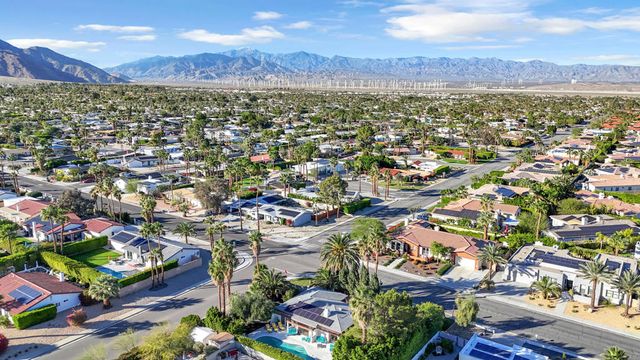1385 E Via Escuela, Palm Springs, CA 92262