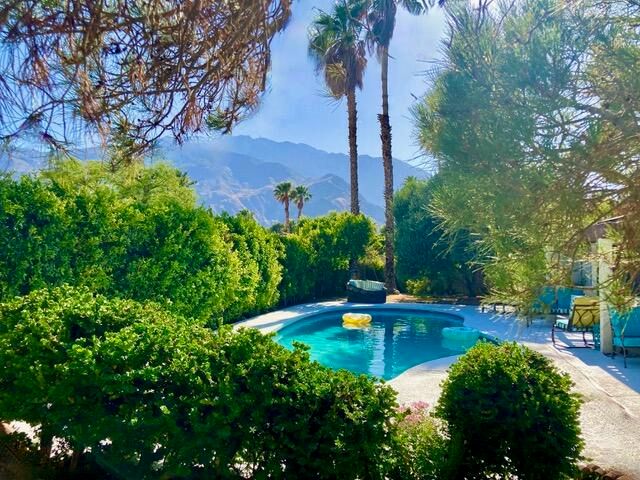 1385 E Via Escuela, Palm Springs, CA 92262