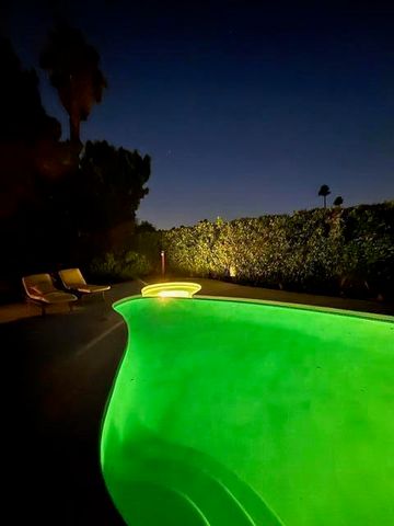 1385 E Via Escuela, Palm Springs, CA 92262