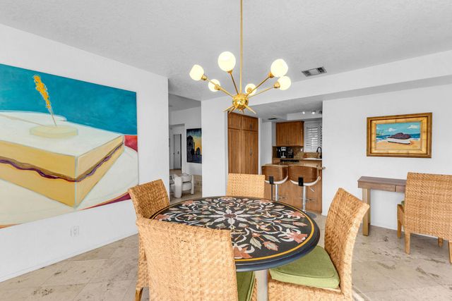 1385 E Via Escuela, Palm Springs, CA 92262