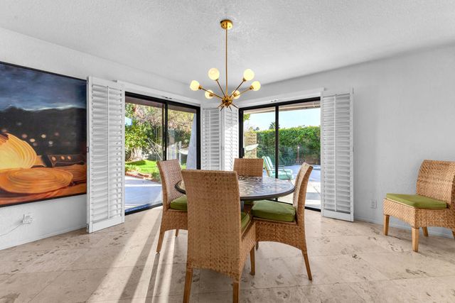 1385 E Via Escuela, Palm Springs, CA 92262