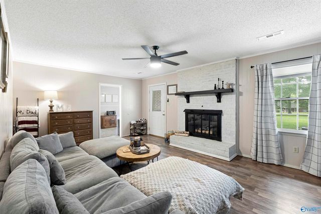 240 Dee Ann Road, Trinity, AL 35673