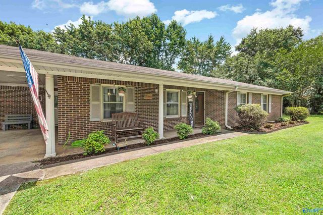 240 Dee Ann Road, Trinity, AL 35673