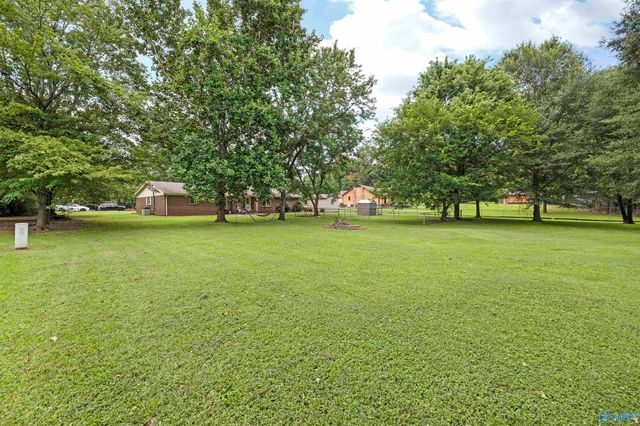 240 Dee Ann Road, Trinity, AL 35673