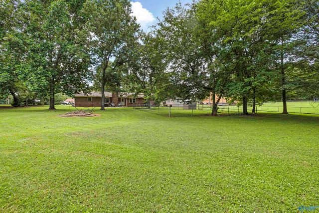 240 Dee Ann Road, Trinity, AL 35673