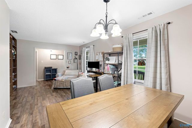240 Dee Ann Road, Trinity, AL 35673