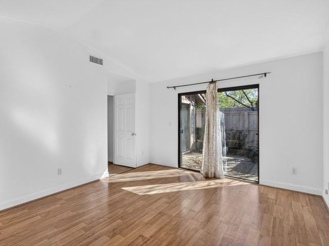 8112 Red Sherry Ln, Fair Oaks, CA 95628