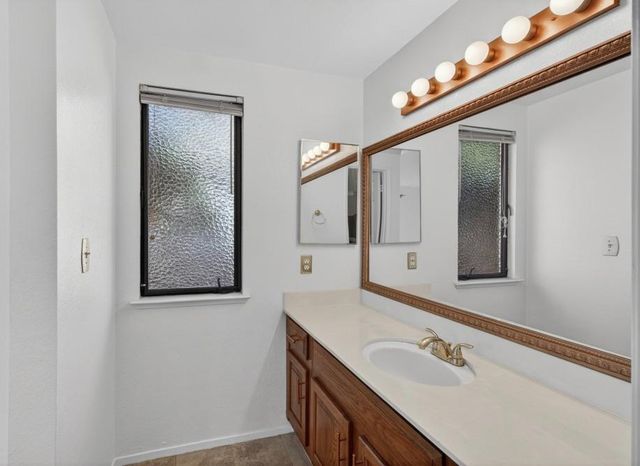 8112 Red Sherry Ln, Fair Oaks, CA 95628