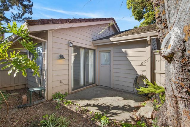 8112 Red Sherry Ln, Fair Oaks, CA 95628