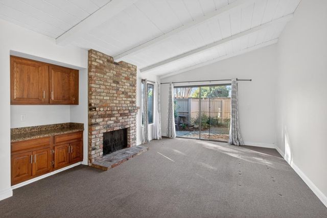 8112 Red Sherry Ln, Fair Oaks, CA 95628