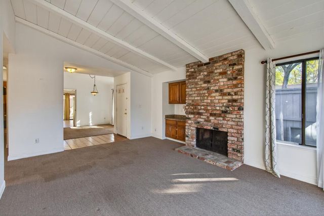 8112 Red Sherry Ln, Fair Oaks, CA 95628