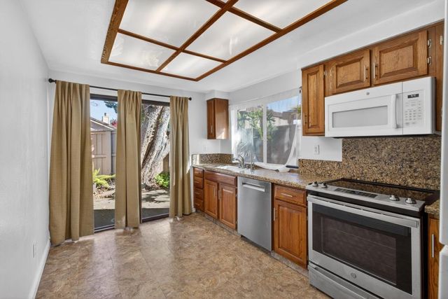 8112 Red Sherry Ln, Fair Oaks, CA 95628