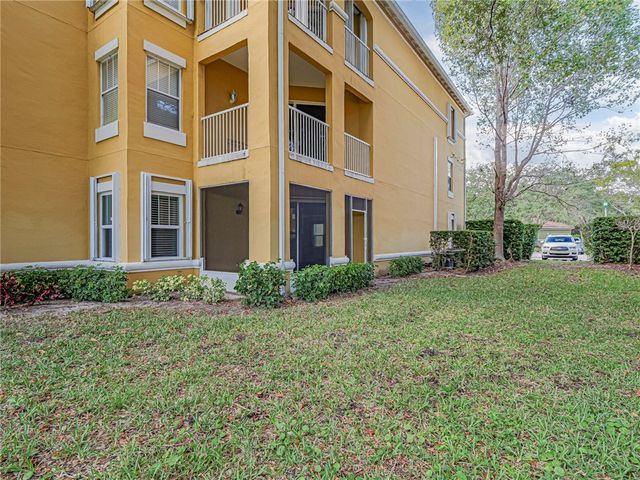 5045 Fairways Circle D101, Vero Beach, FL 32967