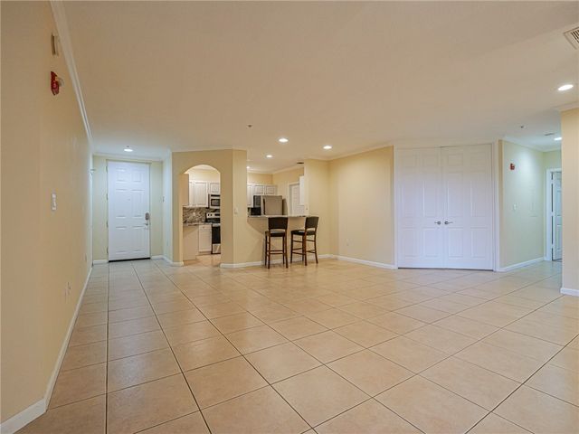 5045 Fairways Circle D101, Vero Beach, FL 32967