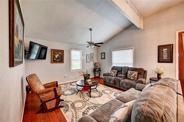 170 Mesa Verde, Livingston, TX 77351