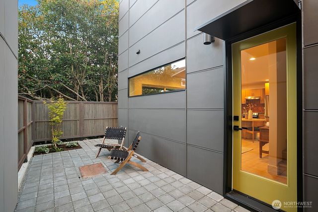 5051 35th Avenue SW, Seattle, WA 98126