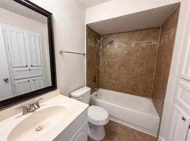 5410 Vagas Drive, Rowlett, TX 75088