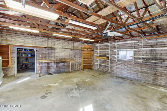 4668 S Green Valley Drive, Salt Lake City, UT 84107