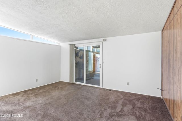 4668 S Green Valley Drive, Salt Lake City, UT 84107