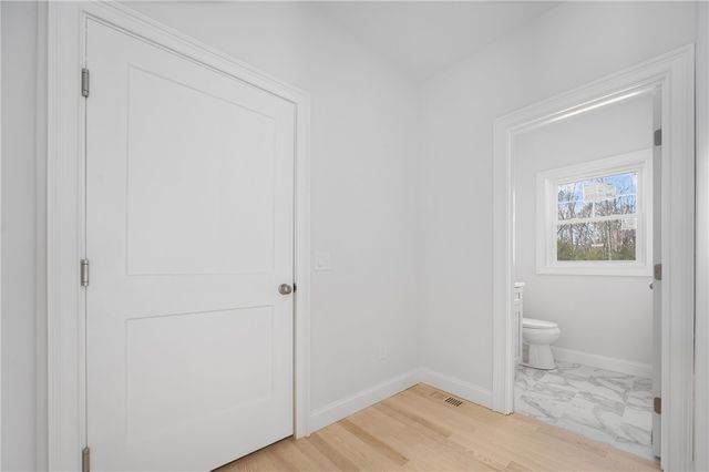 350 Nooseneck Hill Road, Richmond, RI 02812