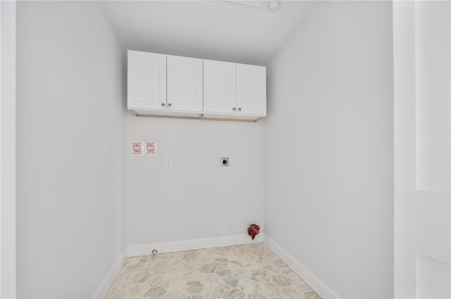 350 Nooseneck Hill Road, Richmond, RI 02812