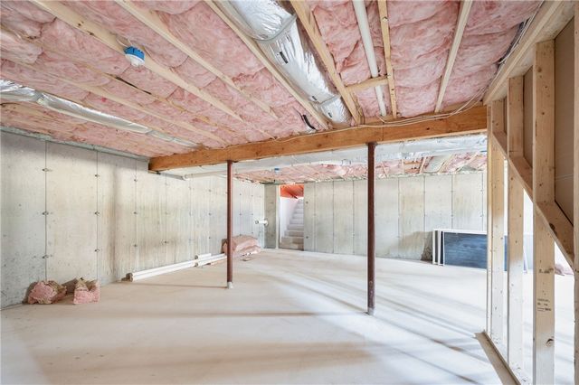 350 Nooseneck Hill Road, Richmond, RI 02812