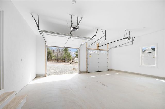 350 Nooseneck Hill Road, Richmond, RI 02812